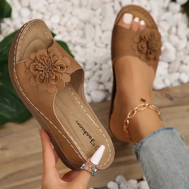 Belle™ - Orthopaedic Sandals with Floral Pattern