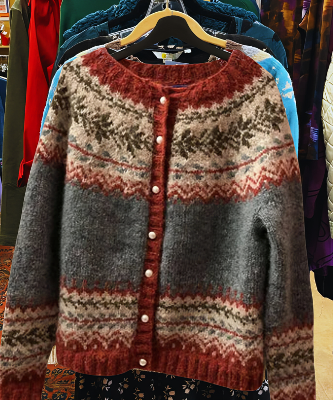Agnessa | A Comfortable Classic Sweater for All Seasons