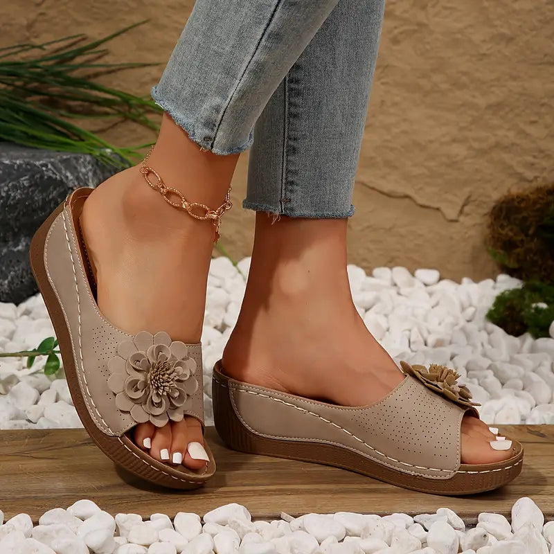 Belle™ - Orthopaedic Sandals with Floral Pattern