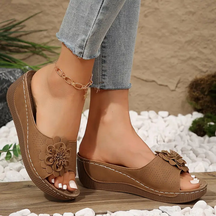 Belle™ - Orthopaedic Sandals with Floral Pattern