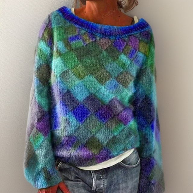 Azalea | Stylish, Loose-Fitting Sweater with Diamond Pattern