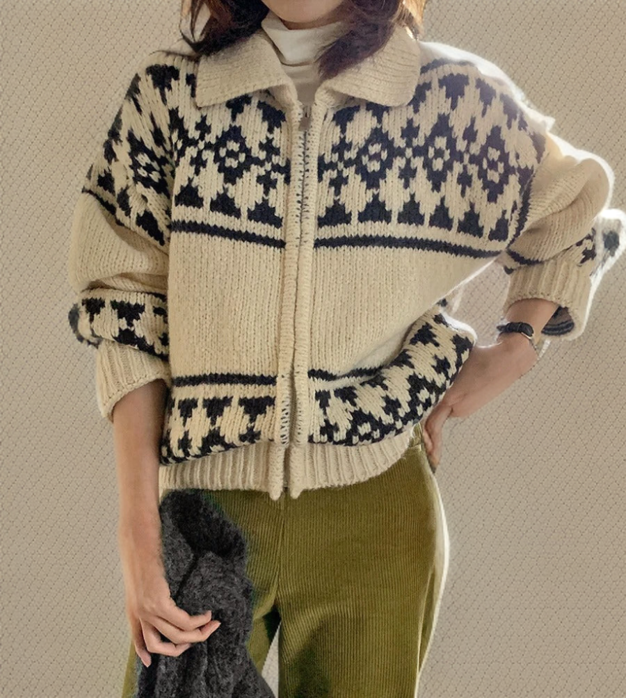 Cair | Wool Pullover with Button Placket