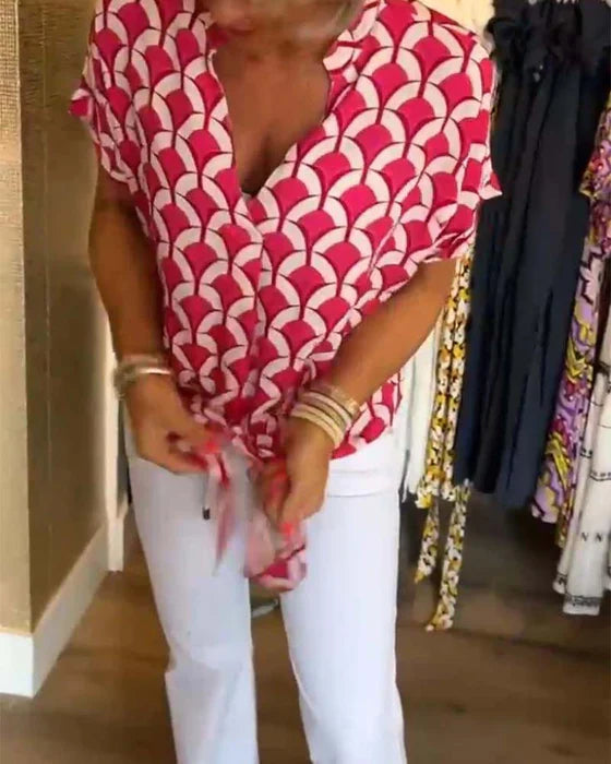 Bella™ - Casual Top with Print and V-Neck