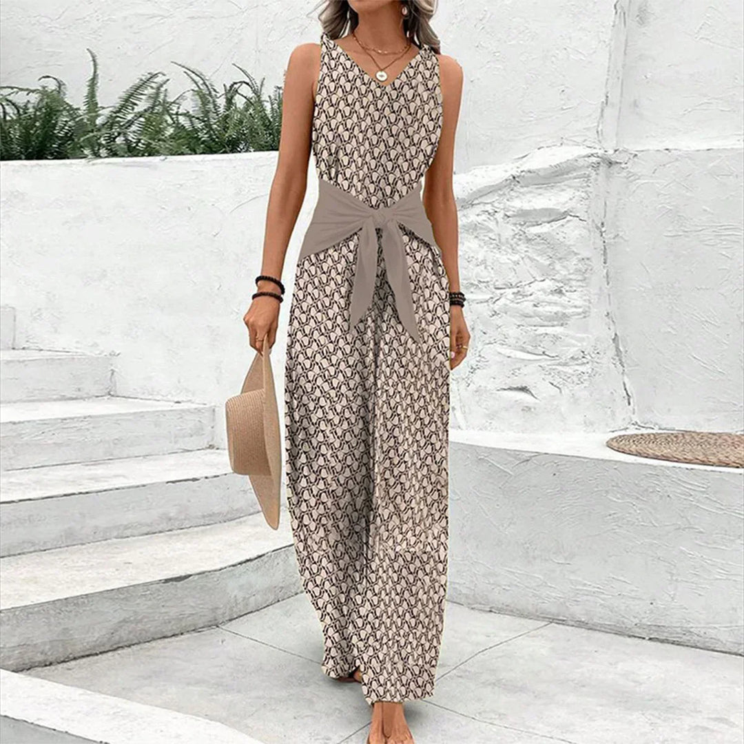 Eliana - Sleeveless Jumpsuit with Round Neckline
