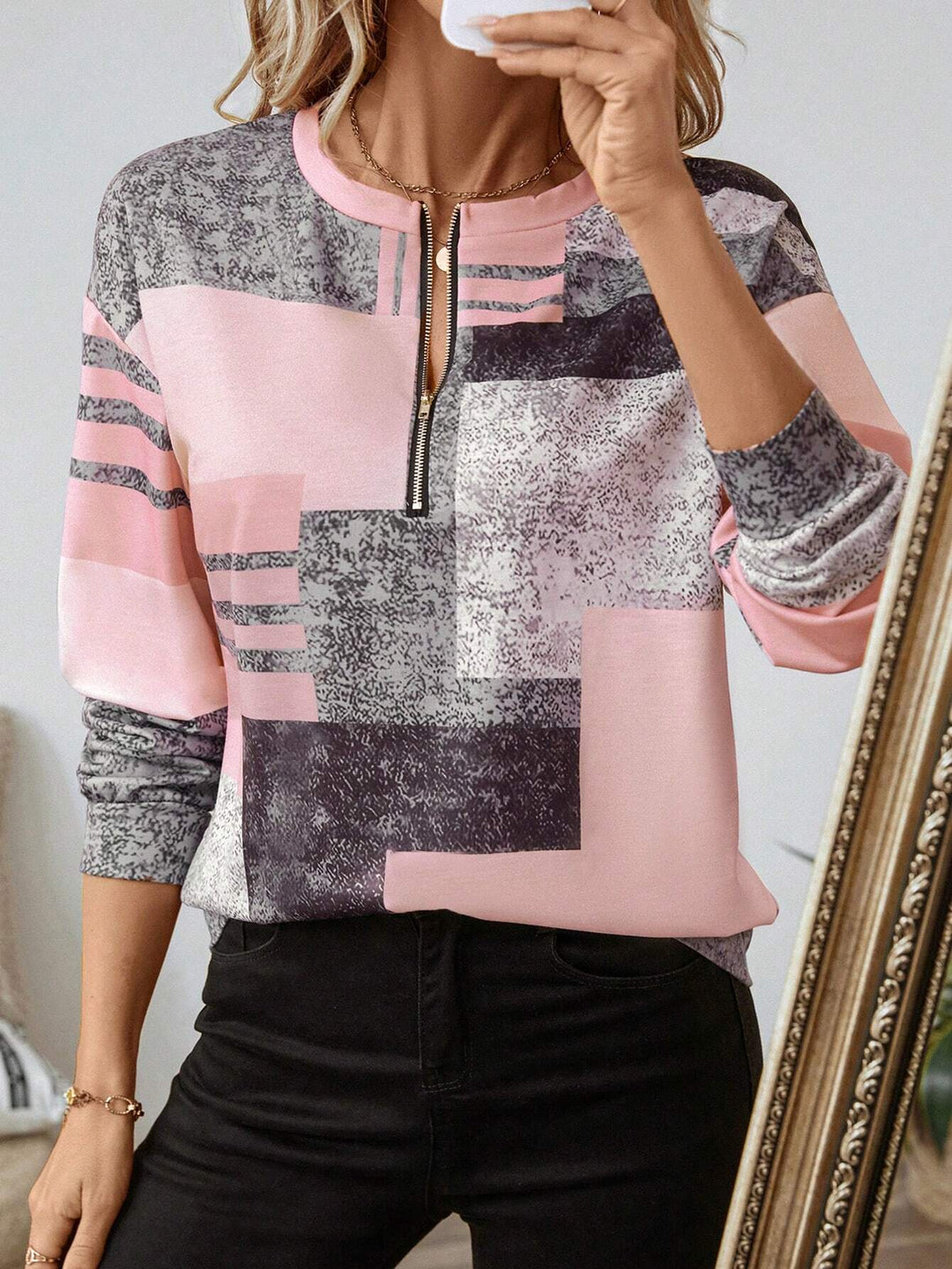 Kaimana™ - Chic Vintage-Inspired Sweatshirt
