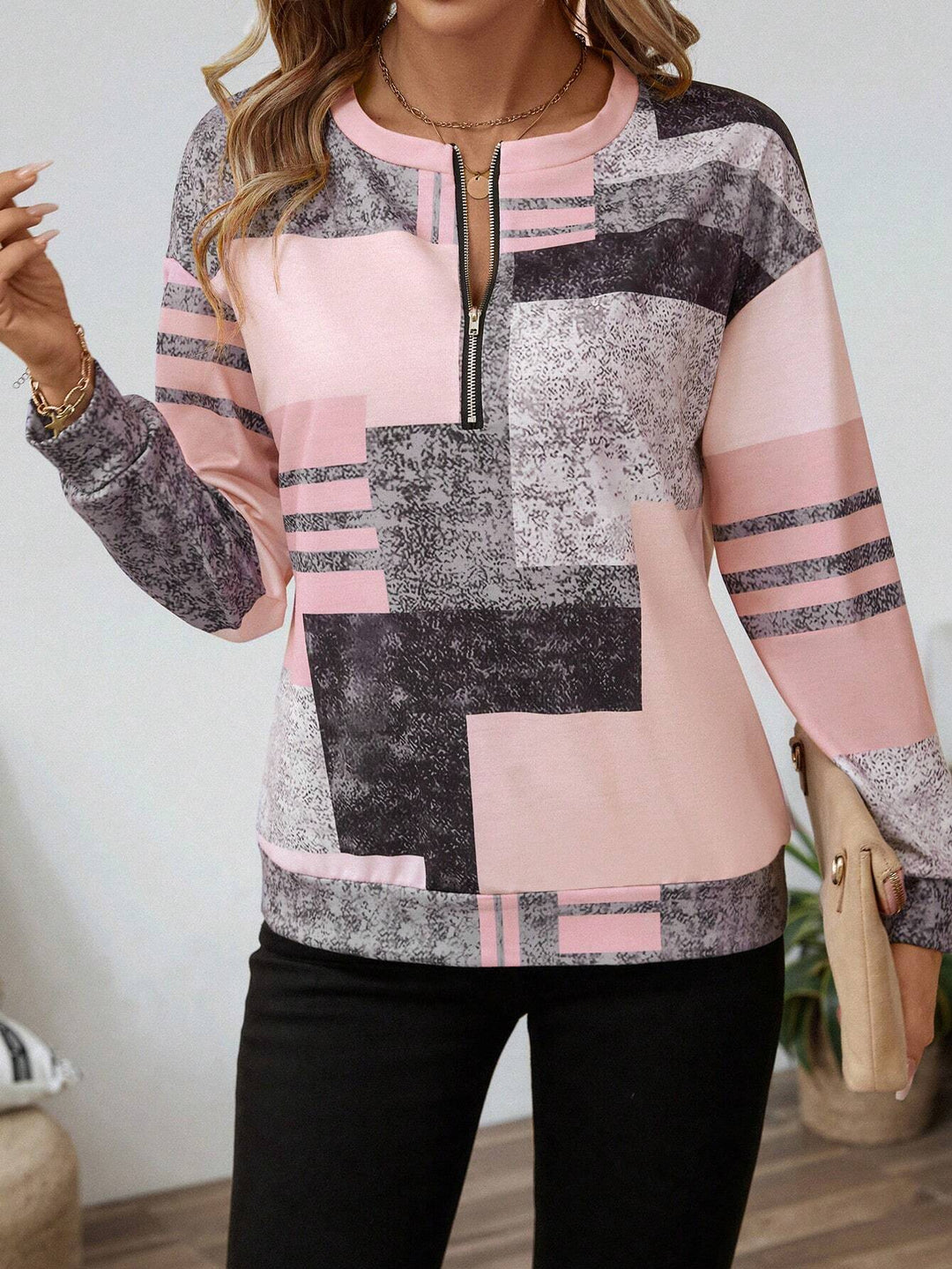 Kaimana™ - Chic Vintage-Inspired Sweatshirt