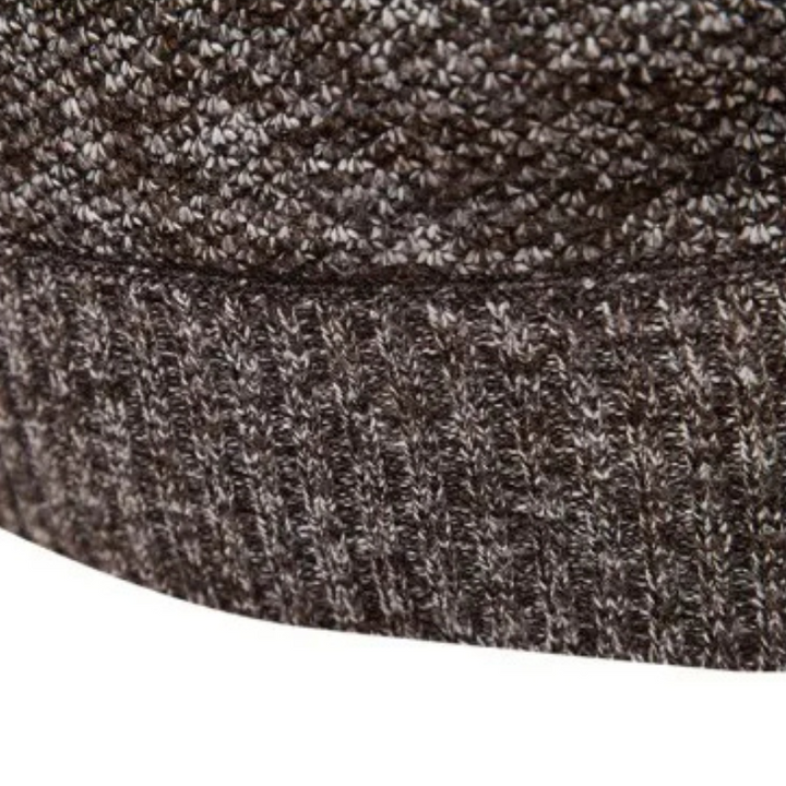 Lukas - Elegant and Stylish Knitted Sweater