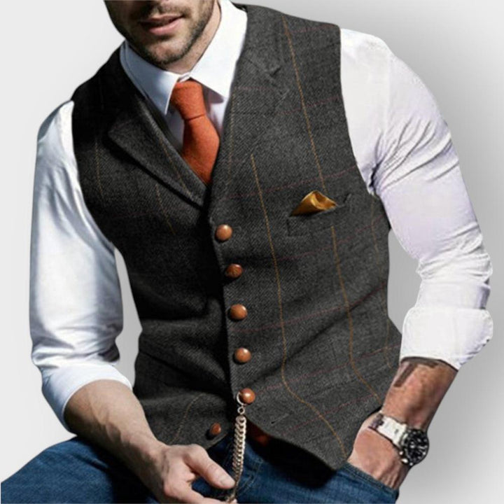 Linus - Elegant and Versatile Vest