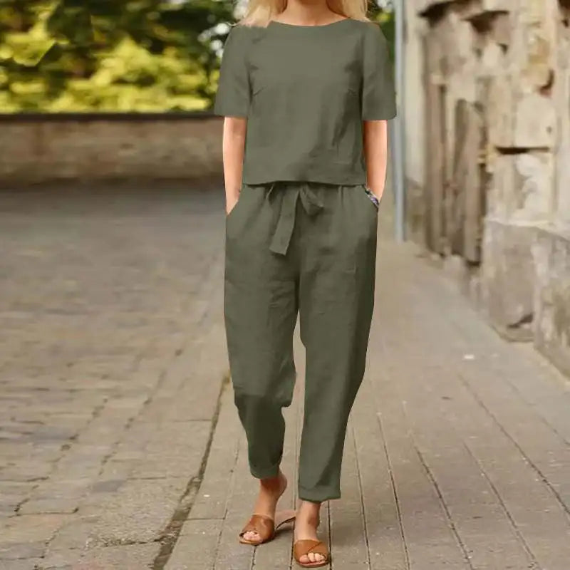 Mia™ - Two-Piece Set