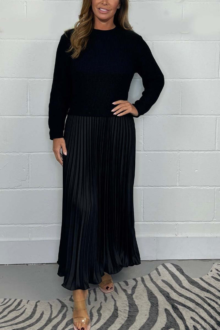 Dorotea - Long Pullover with Pleated Skirt