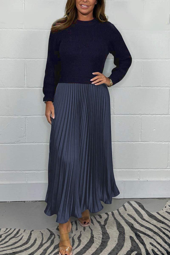 Dorotea - Long Pullover with Pleated Skirt