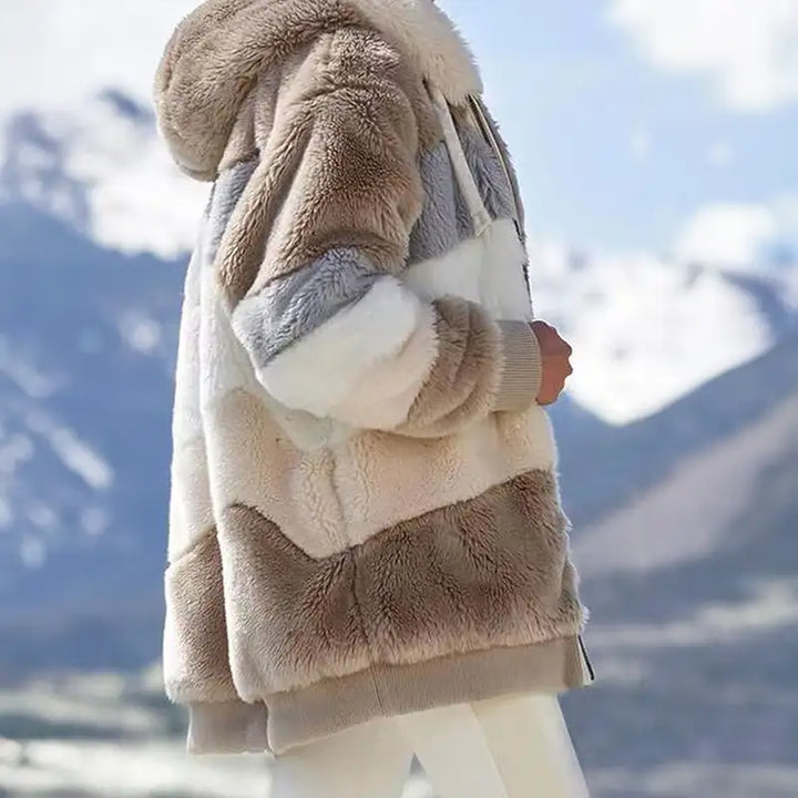 Eleonora - Fluffy Winter Coat